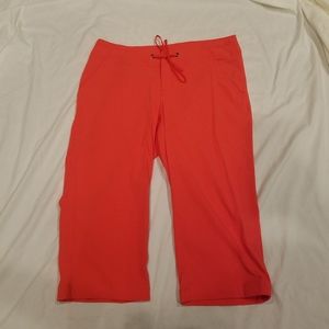 Red Columbia Capris size 6